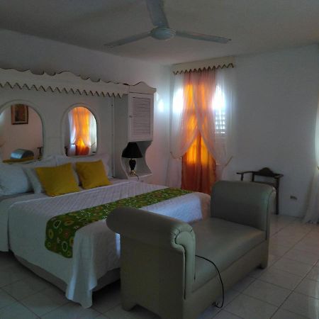 Diamond Villa Guest House Бухта Монтего Экстерьер фото
