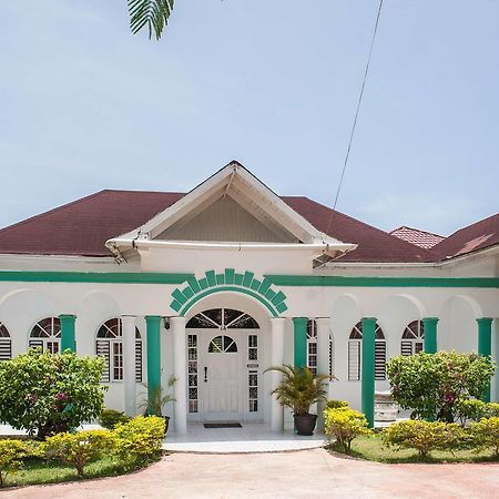 Diamond Villa Guest House Бухта Монтего Экстерьер фото