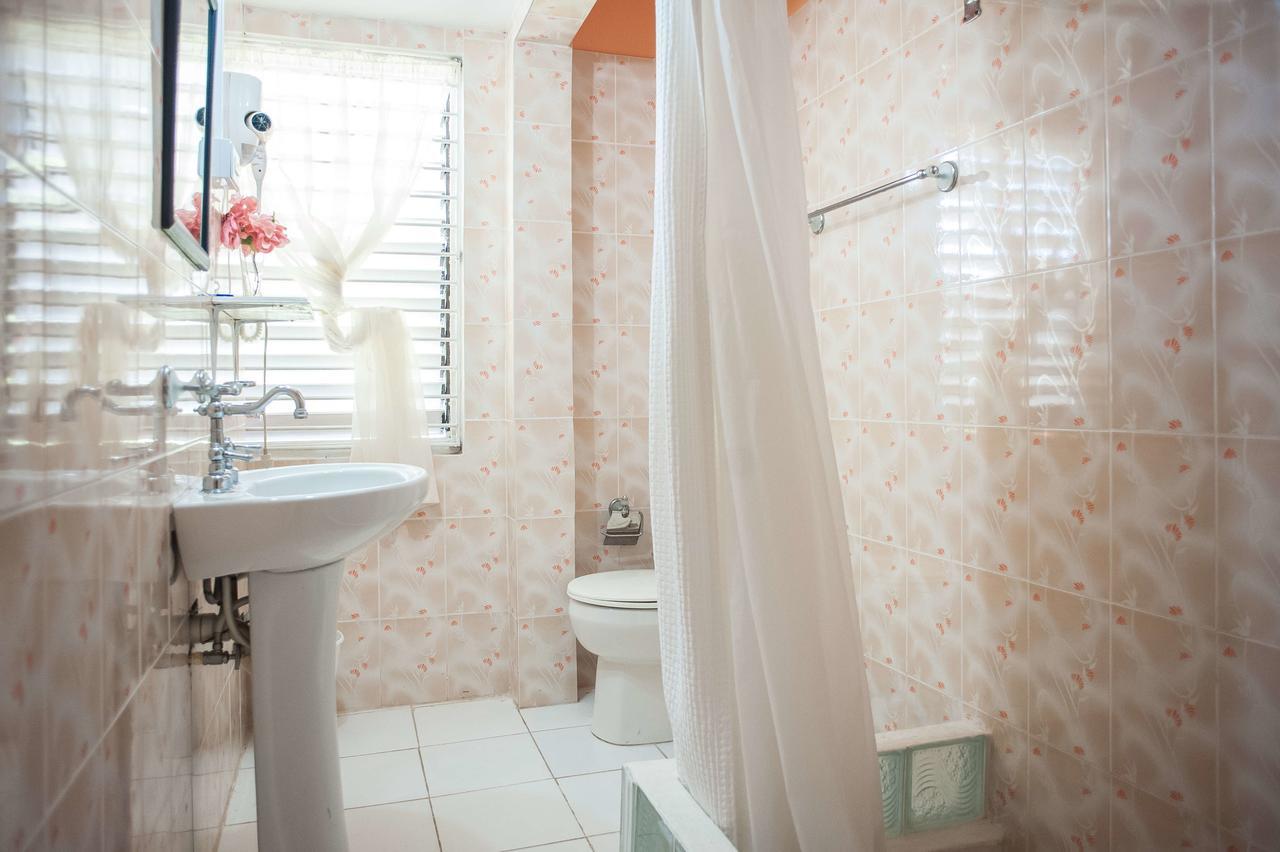 Diamond Villa Guest House Бухта Монтего Экстерьер фото