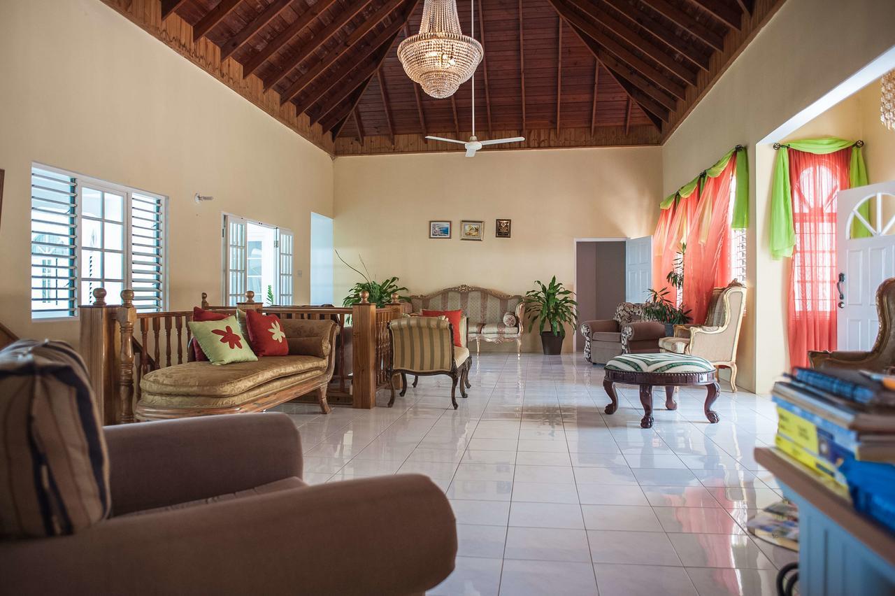 Diamond Villa Guest House Бухта Монтего Экстерьер фото