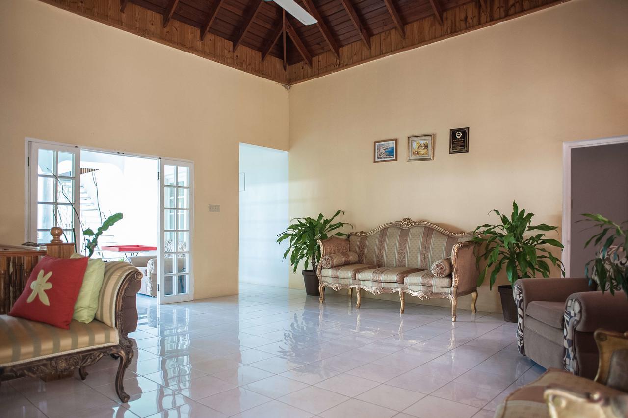 Diamond Villa Guest House Бухта Монтего Экстерьер фото