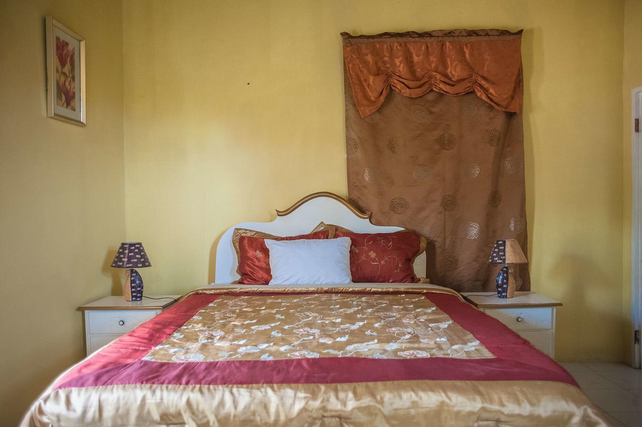Diamond Villa Guest House Бухта Монтего Экстерьер фото