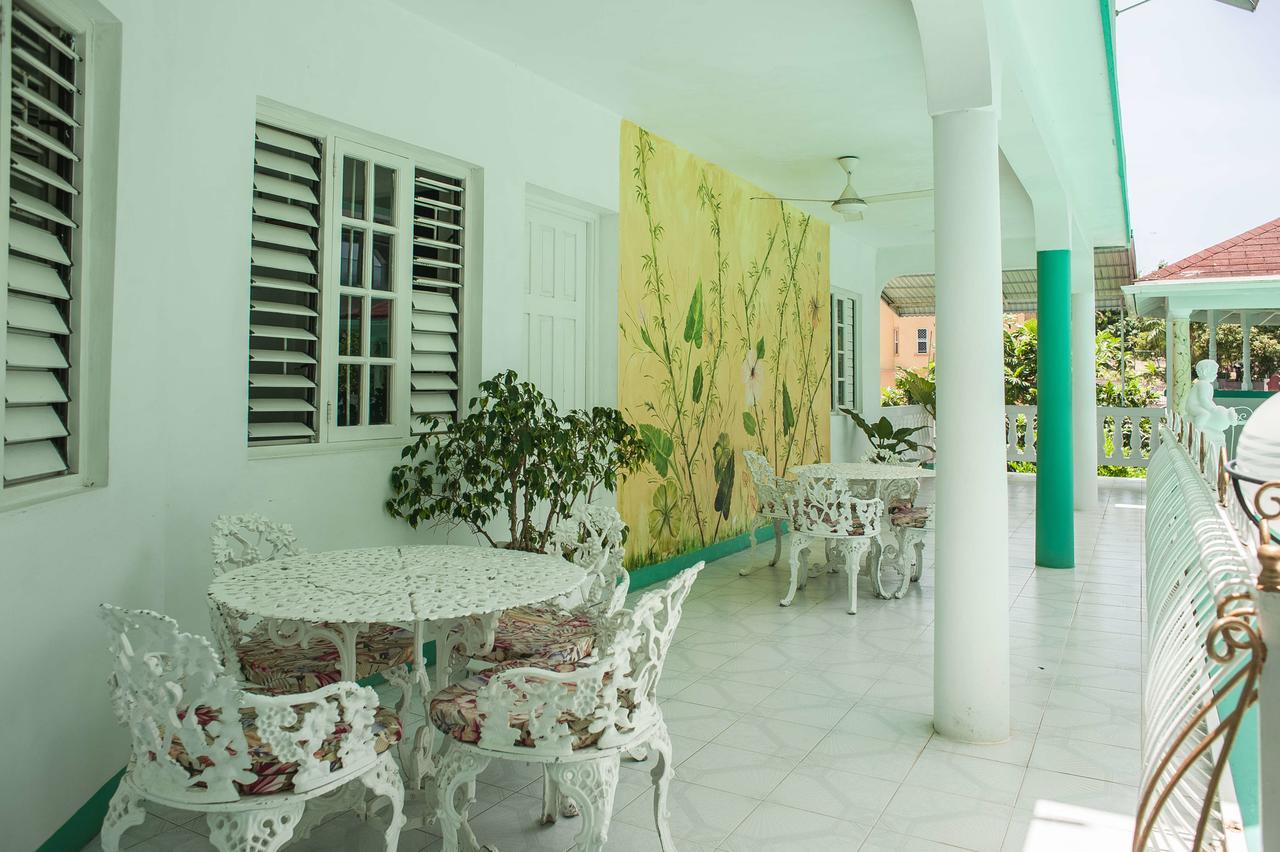 Diamond Villa Guest House Бухта Монтего Экстерьер фото