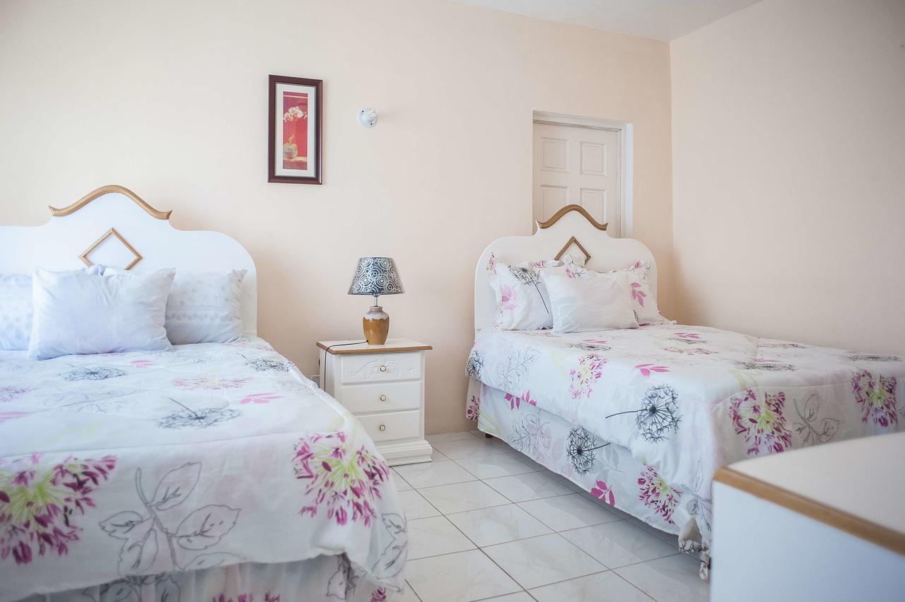 Diamond Villa Guest House Бухта Монтего Экстерьер фото
