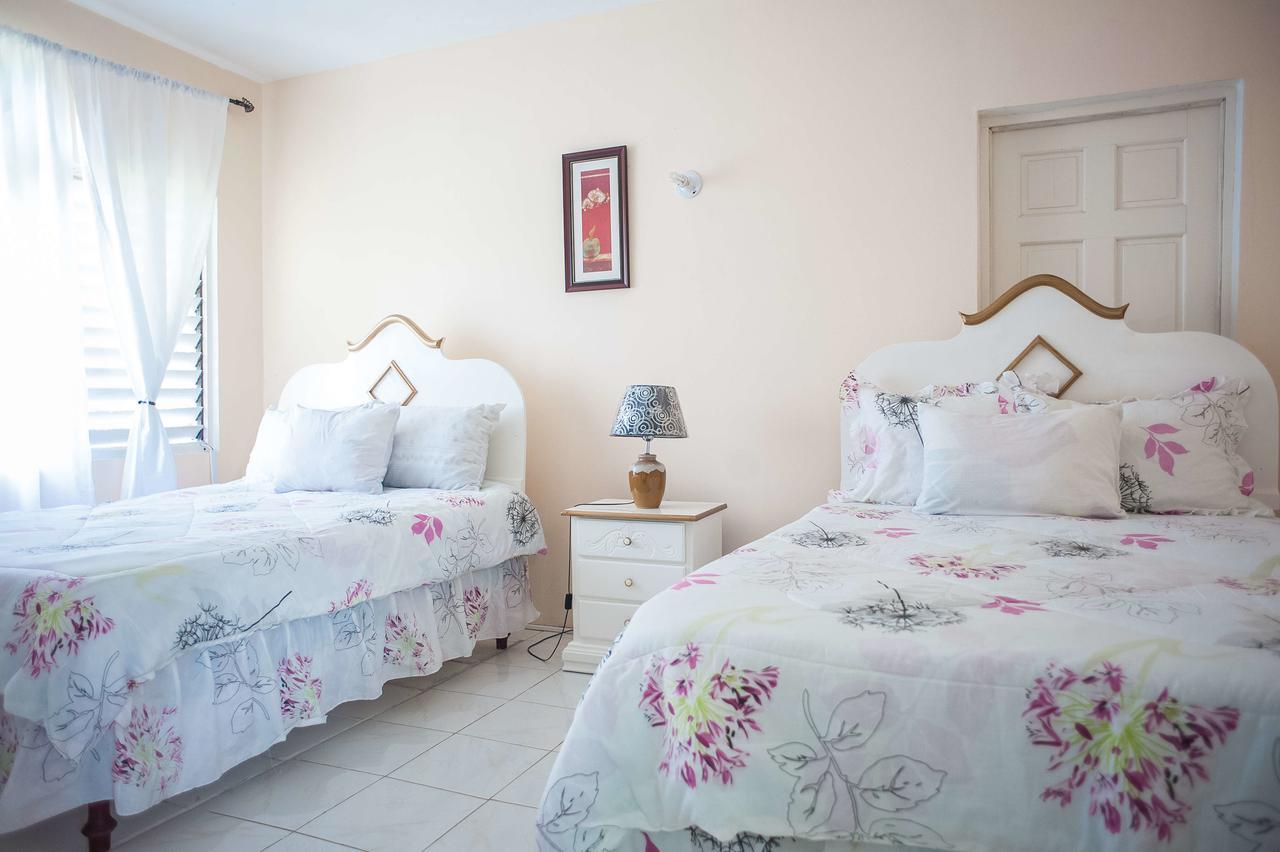Diamond Villa Guest House Бухта Монтего Экстерьер фото